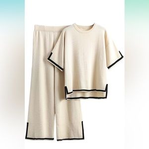 Women’s 2 piece loungewear .. size L